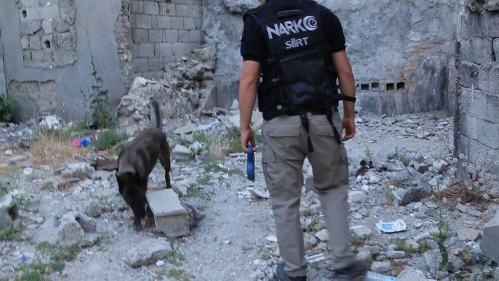Siirt’te 320 polisle uyuşturucu operasyonu gerçekleştirildi G4