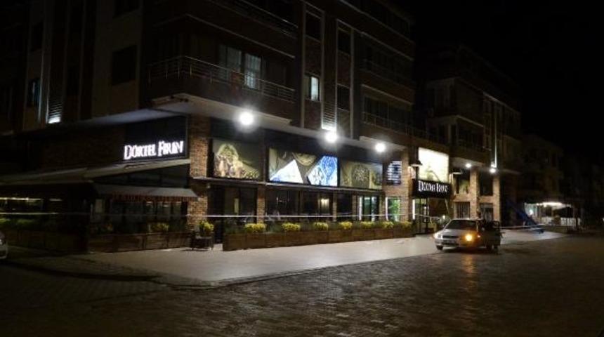 Balıkesir Altınkum'da iki bloklu apartman karantinaya alındı