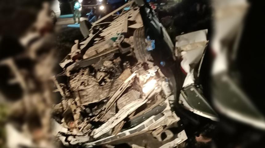 Van'da feci kaza! Ölü ve yaralılar var