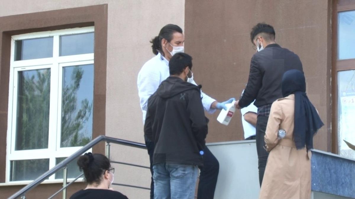 Erzurum&rsquo;da Covid-19 tedbirleri kapsamında AYT sınavı