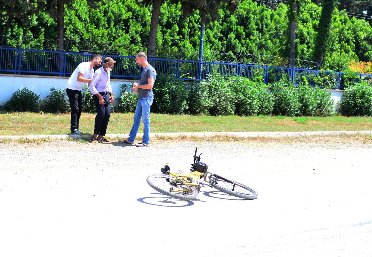 Bisikletli dolandırıcı kameralara yakalandı