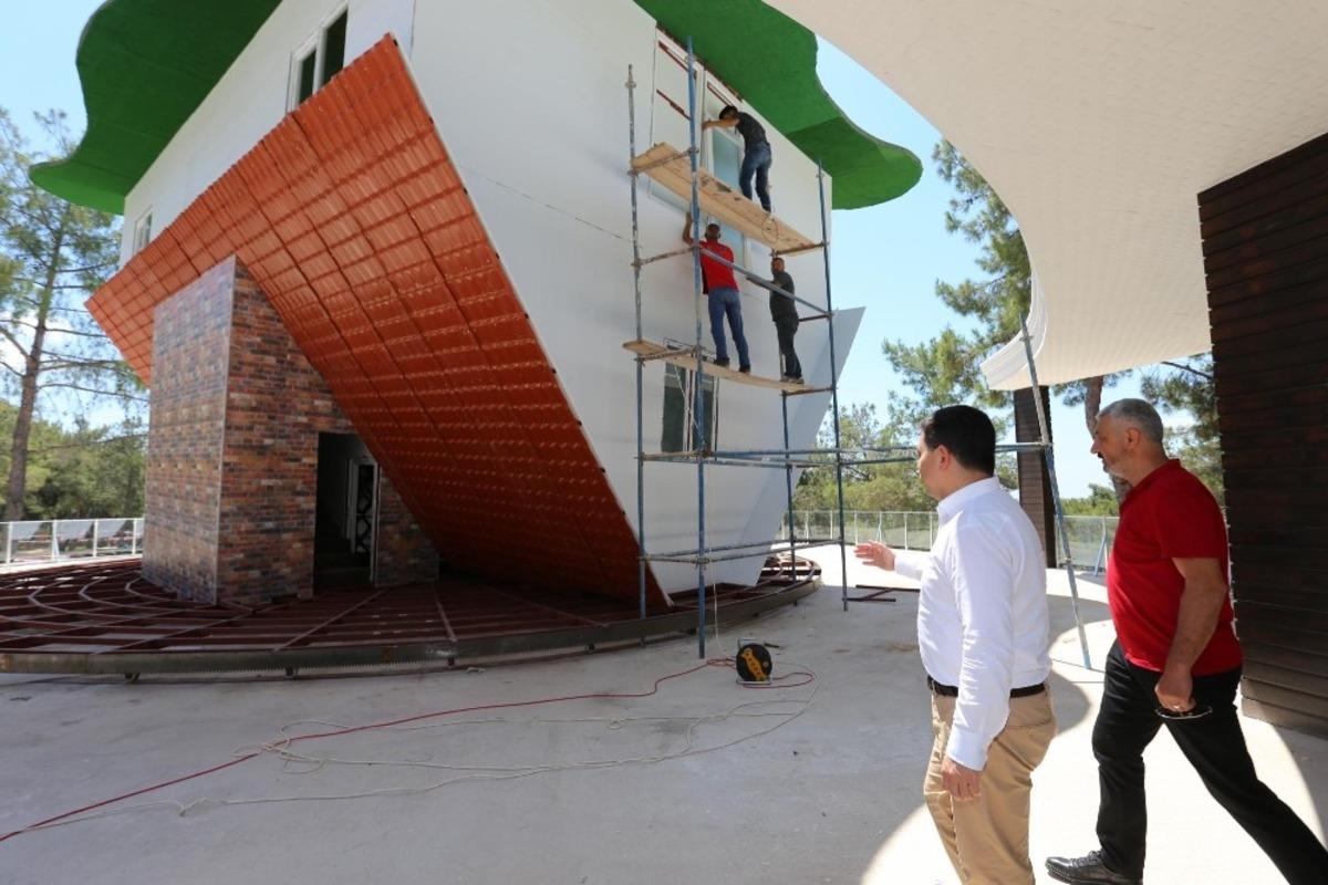 Kepez ParkFuntastic&rsquo;in ters evi ziyaret&ccedil;i i&ccedil;in g&uuml;n sayıyor