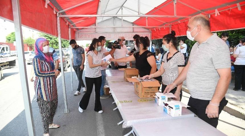 Büyükşehir Belediyesi, sınava giren öğrencileri yalnız bırakmadı
