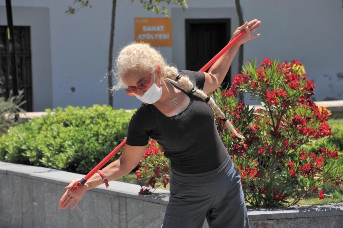 B&uuml;y&uuml;kşehir Belediyesi&rsquo;nden kadınlara &ouml;zel spor etkinliği