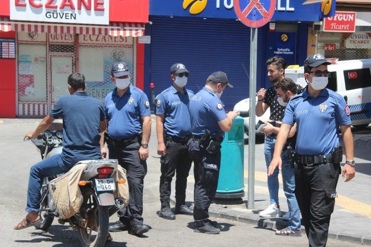 Suriye sınırındaki Kilis’te sokağa çıkma yasağına uyuluyor Kilis