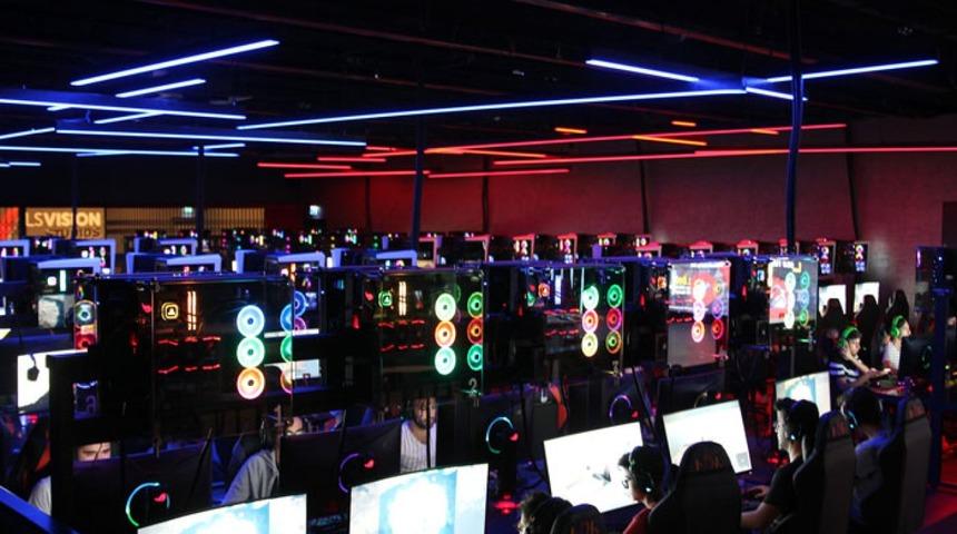 İnternet ve PlayStation kafe i&ccedil;in sevindiren haber geldi