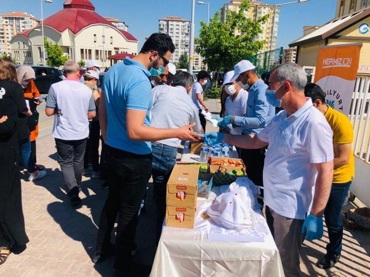 Başkan Çınar, YKS’ ye giren öğrencileri yalnız bırakmadı G2