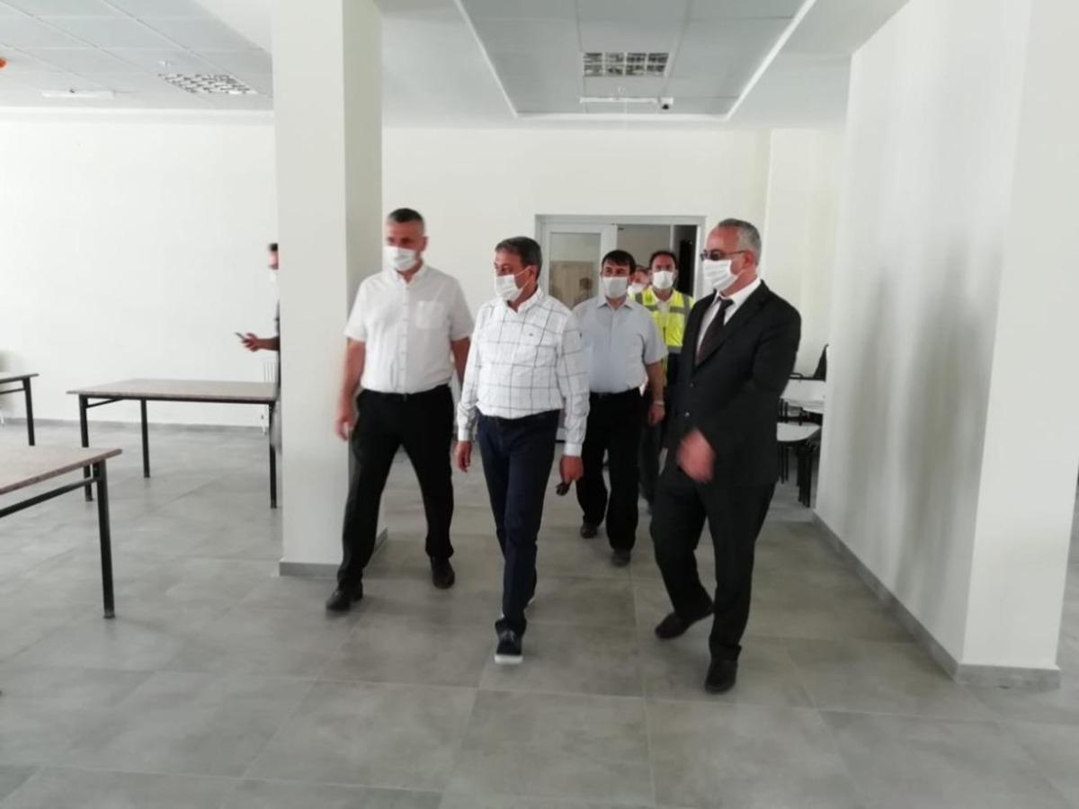 Vali Şıldak Burhaniye&rsquo;de İmam Hatip Okulunda inceleme yaptı