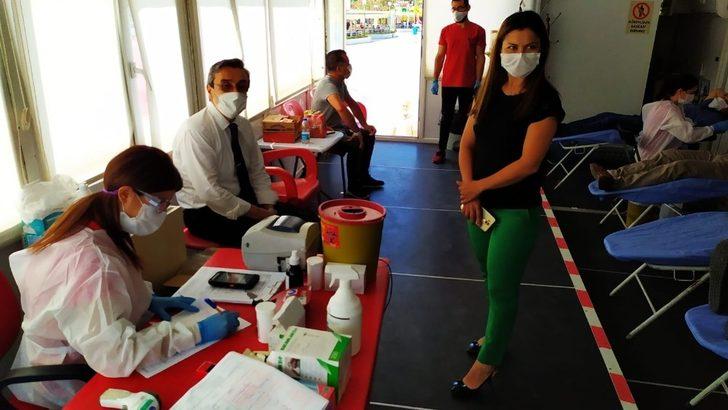 Kaymakam Yücel’den kan bağışına destek G4