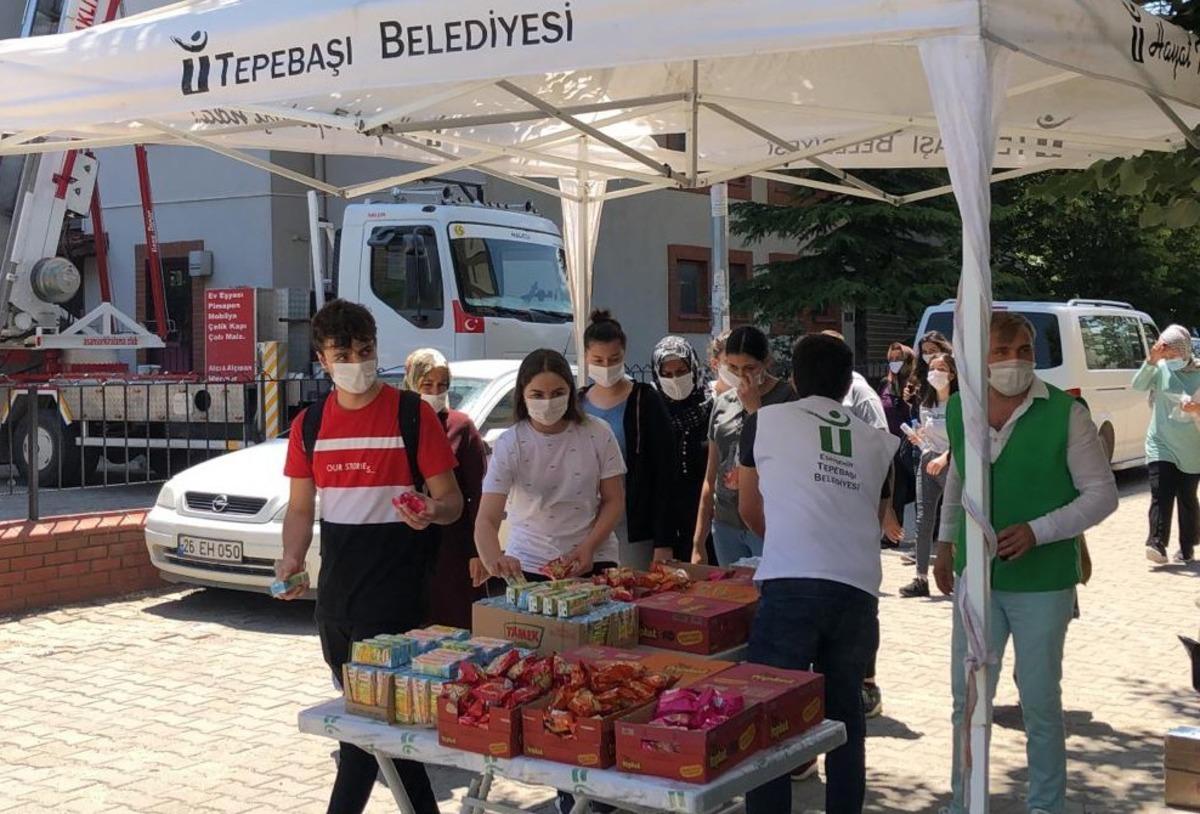 Tepebaşı&rsquo;ndan &ouml;ğrencilere moral desteği