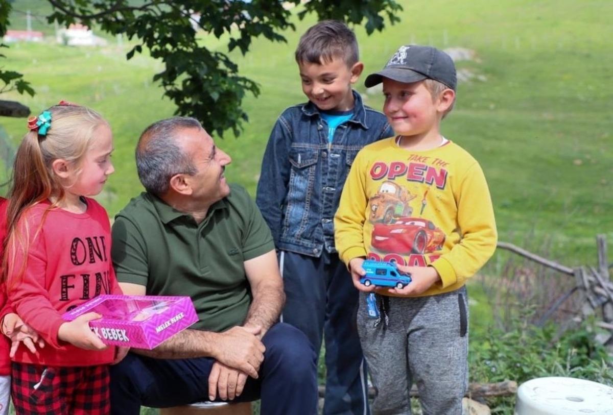 Vali Tuncay Sonel, &Ccedil;ambaşı Yaylası&rsquo;nda vatandaşla bir araya geldi