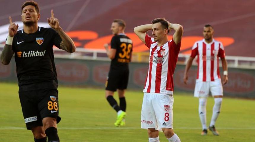 Mert Hakan Yandaş şaşırtan hamle! Tepkiler sonrası sosyal medya hesabını kapattı