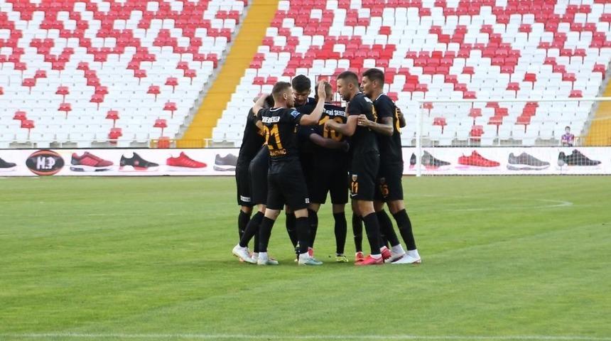 Kayserispor Y&ouml;netim Kurulu &Uuml;yesi S&uuml;leyman Akın: "Sezon sonunda g&uuml;len taraf biz olacağız"