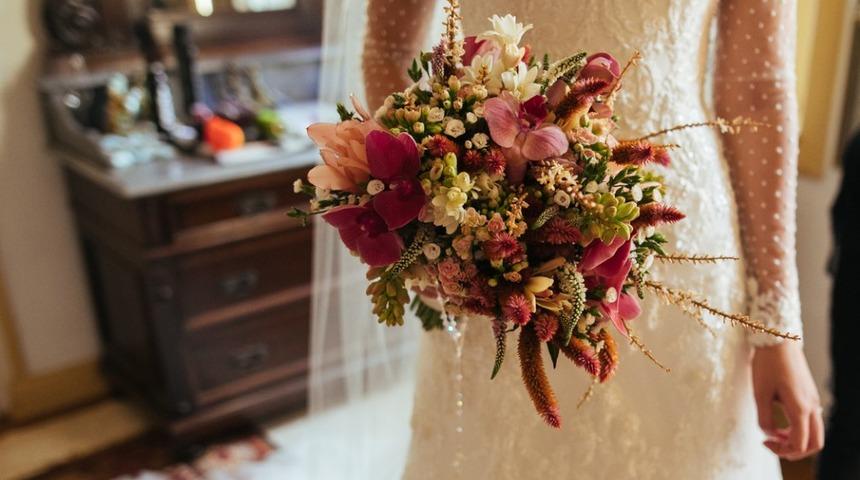 Gelinlik se&ccedil;erken nelere dikkat edilmeli? V&uuml;cut tipinize uygun gelinlik