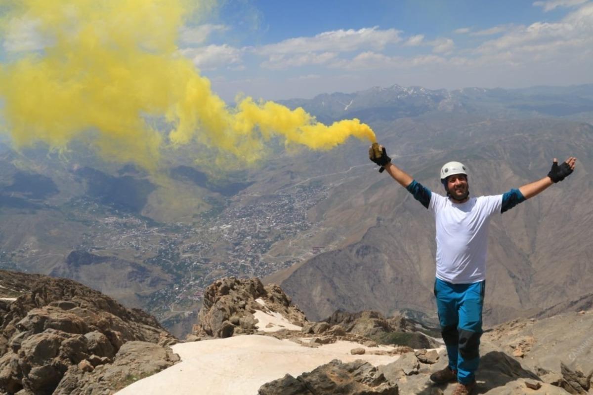 S&uuml;mb&uuml;l Dağı&rsquo;na tırmanış yapan dağcılar d&ouml;nd&uuml;