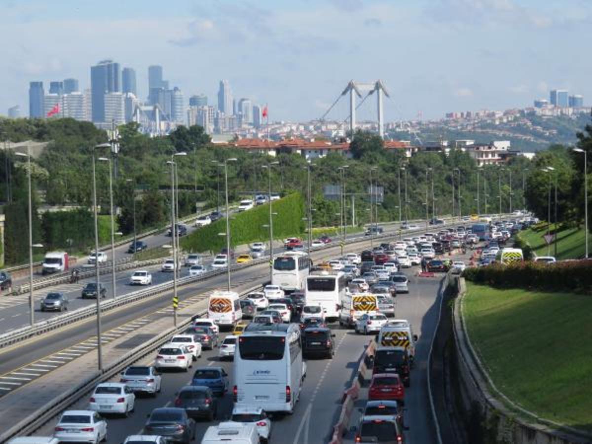 YKS sonrasında İstanbul trafiğinde bu sabah