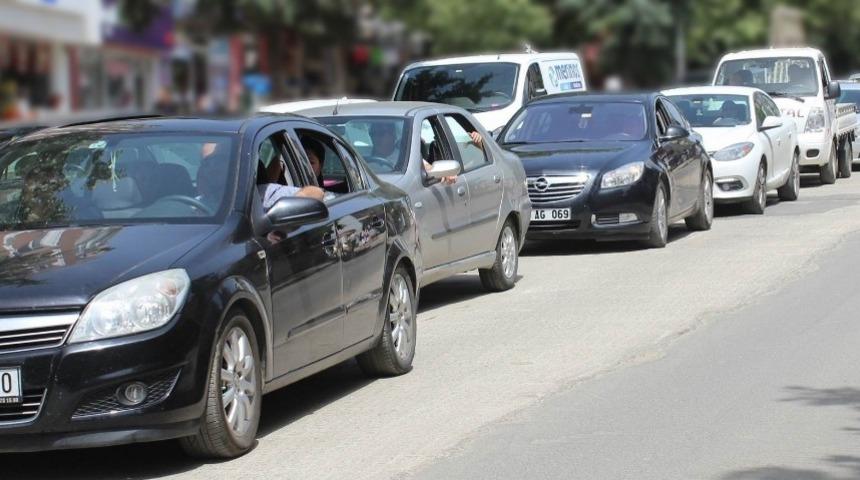 Bayburt&rsquo;ta trafiğe kayıtlı ara&ccedil; sayısı Mayıs ayı sonu itibarıyla 15 bin 643 oldu