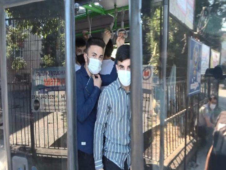 14 yerine 37 yolcu çıktı! Polise böyle tepki gösterdi: Siz sayı saymayı bilmiyorsunuz G3