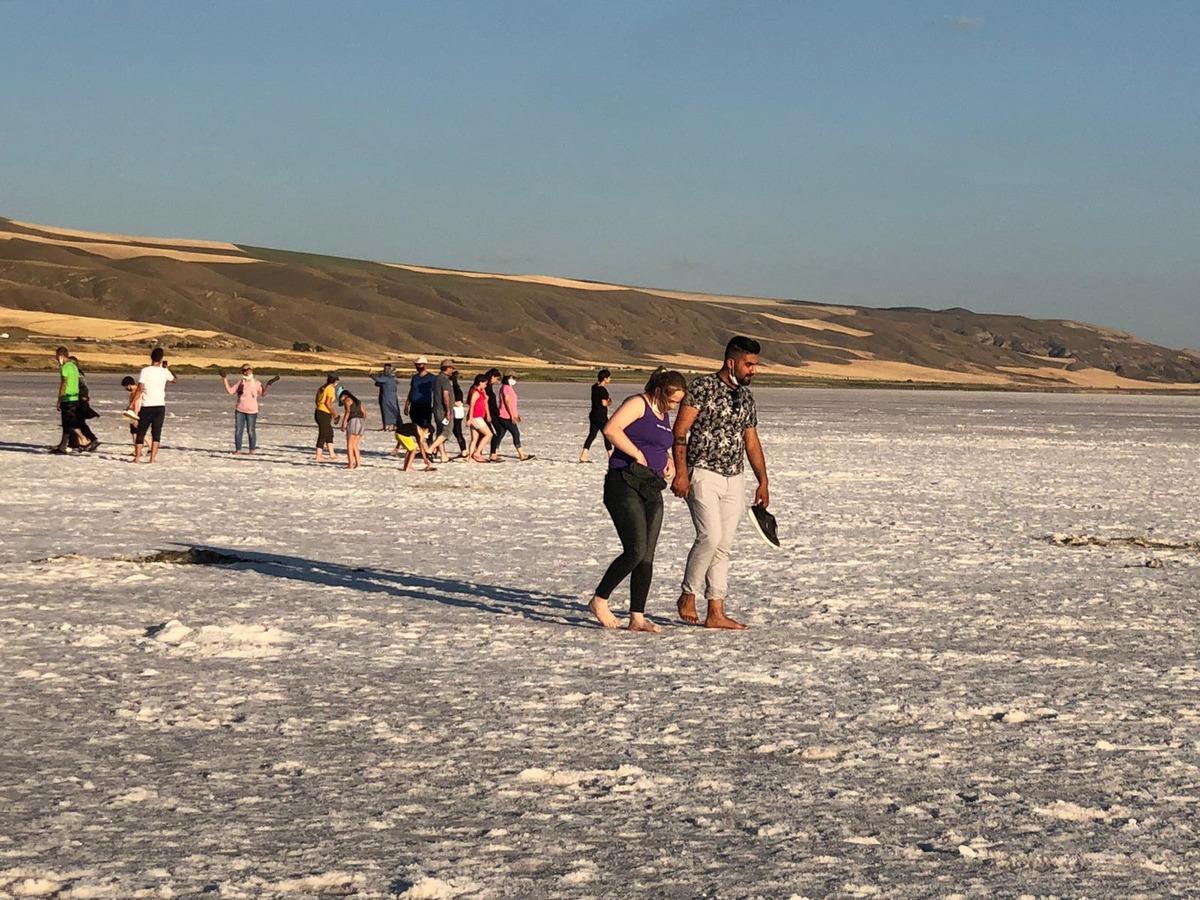 &Ouml;nceden adım atacak yer olmuyordu! '300'e yakın &ouml;zel ara&ccedil;...'
