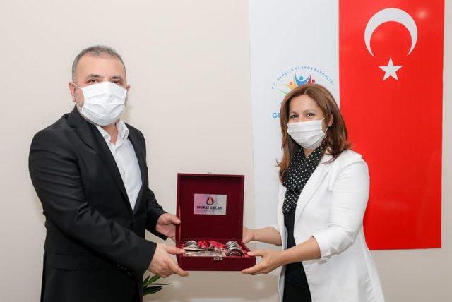 Başkan Ercan muhtarlarla bir araya geldi