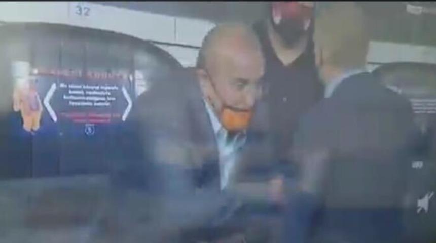 Göksel Gümüşdağ'a karşı ceket ilikleyen Abdurrahim Albayrak'a tepki yağdı!