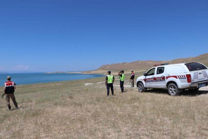 Van'da ekipleri harekete geçiren ihbar! Yol trafiğe kapatıldı G3