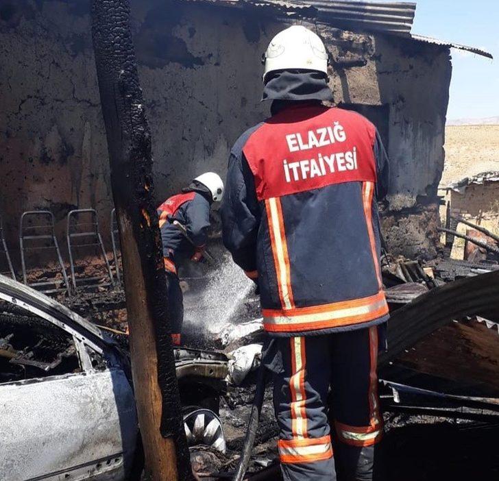 Elazığ’da ev ve araç yangını G2