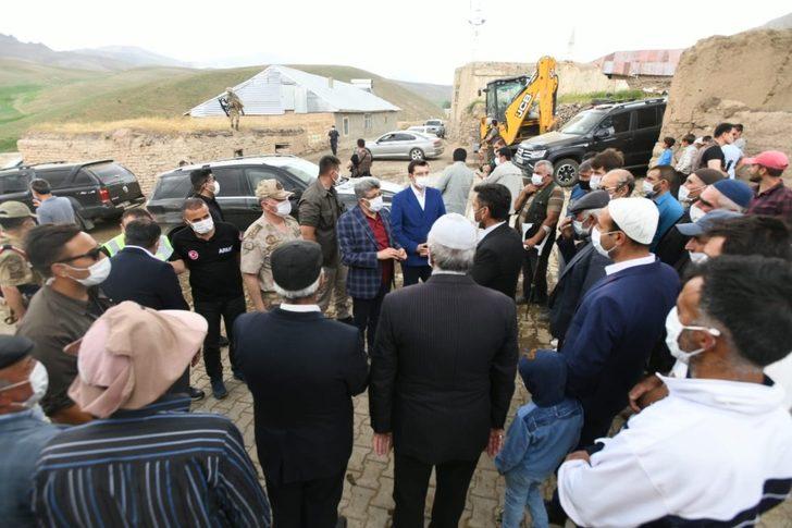 Vali Bilmez depremzedelerle bir araya geldi G4