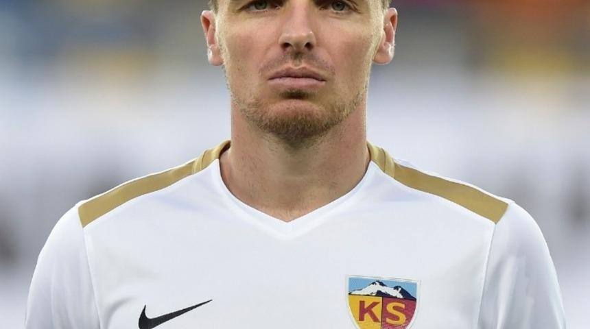 Ben Rienstra 28.dakika sahada kaldı