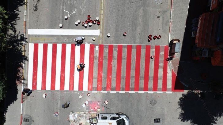 Karaman’da yaya geçidi ve yol çizim çalışması G1