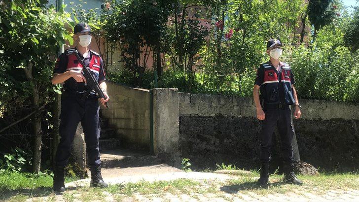 Zonguldak'ta tartıştığı kardeşini ve yeğenini silahla öldürdüğü iddia edilen şüpheli yakalandı G2