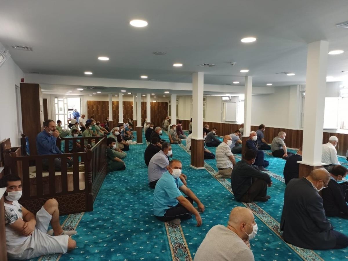 Pendik&rsquo;te sağlık kahramanları yeni mescitlerine kavuştu