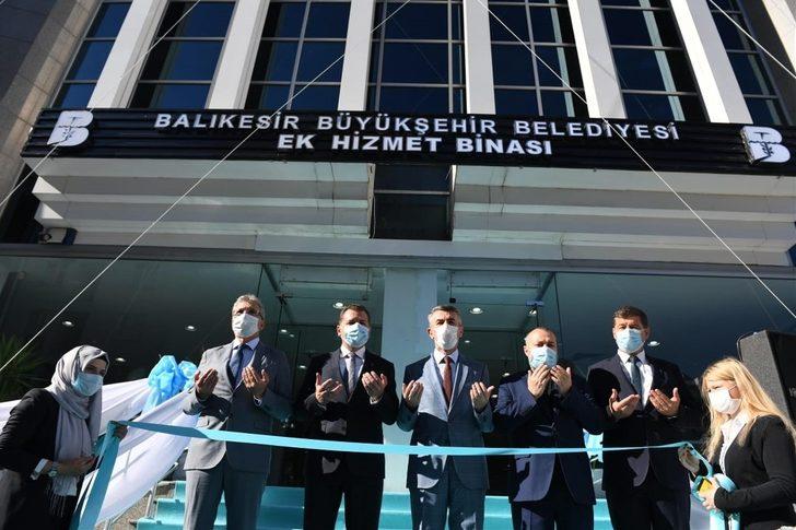 Büyükşehir Edremit ve Burhaniye’de vatandaşa daha yakın G4