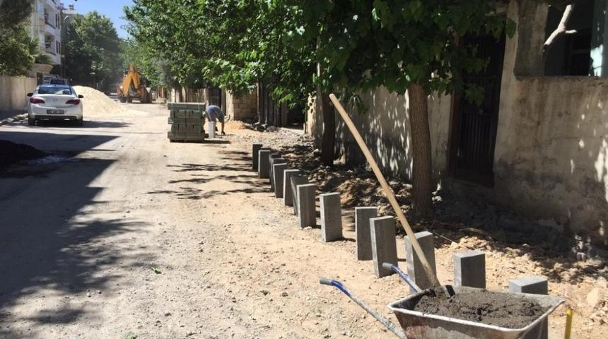 Siteler Mahallesinde kaldırım &ccedil;alışması