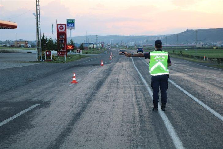 Kars’ta jandarmadan radarlı hız kontrolü G2
