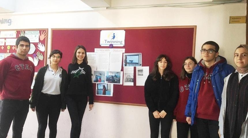 Burhaniye&rsquo;de G&uuml;ndemin &Ouml;geleri Projesi paylaşıldı