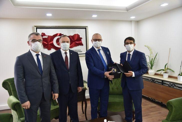 Başkan Ergün, Şehzadeler Belediyesini ziyaret etti G3