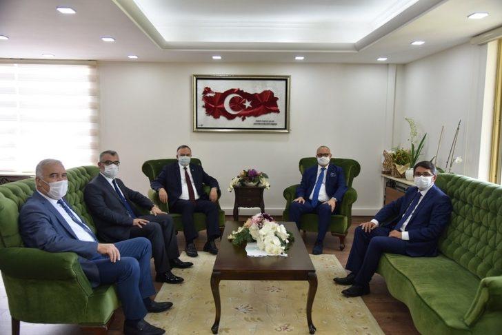 Başkan Ergün, Şehzadeler Belediyesini ziyaret etti G4