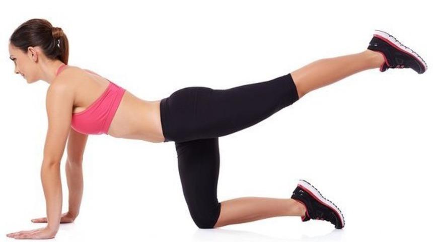 Bu hareketlerle kısa s&uuml;rede kal&ccedil;a eritmek m&uuml;mk&uuml;n! Sadece bu 5 egzersizi yaparak...