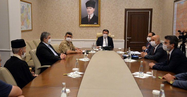 Erzurumlu Dadaş Necati, Vali Memiş’i duygulandırdı G1