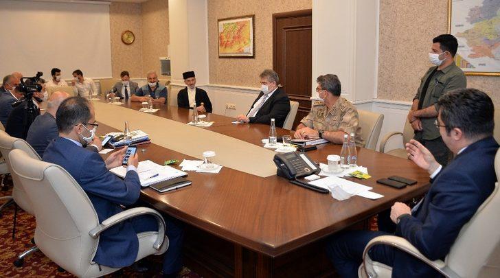 Erzurumlu Dadaş Necati, Vali Memiş’i duygulandırdı G3