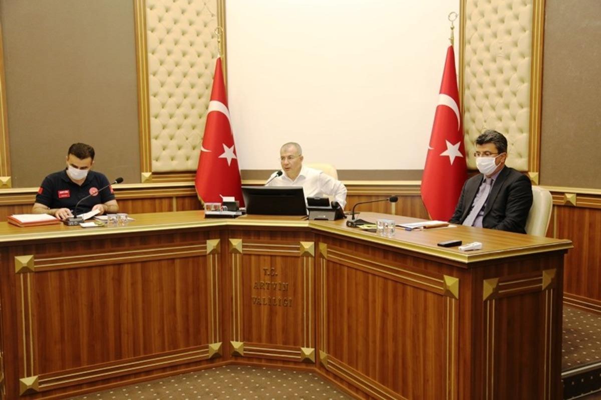 Artvin&rsquo;de yeni koronavir&uuml;s vakalarının kaynağı 'd&ouml;ner partisi'