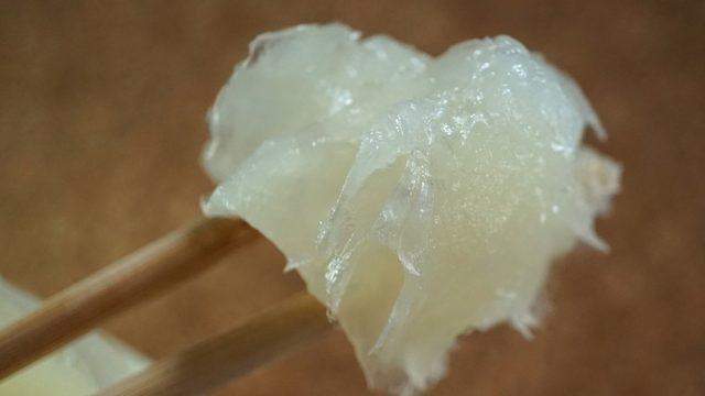 Reklam yıldızları da kullanıyor! İstenmeyen tüylerden kurtaran vazelin ve zerdeçallı 5 tarif...