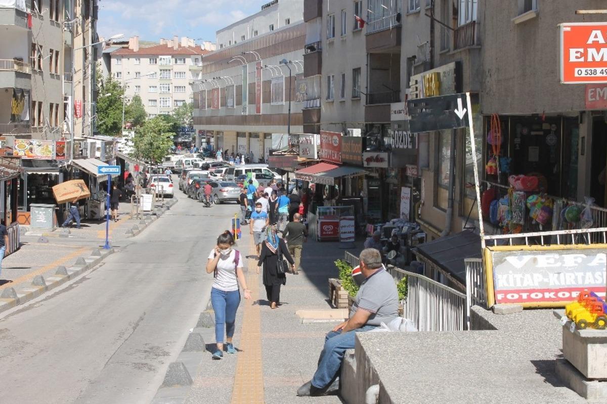 &Ccedil;ankırı&rsquo;da maskesiz sokağa &ccedil;ıkmak yasaklandı