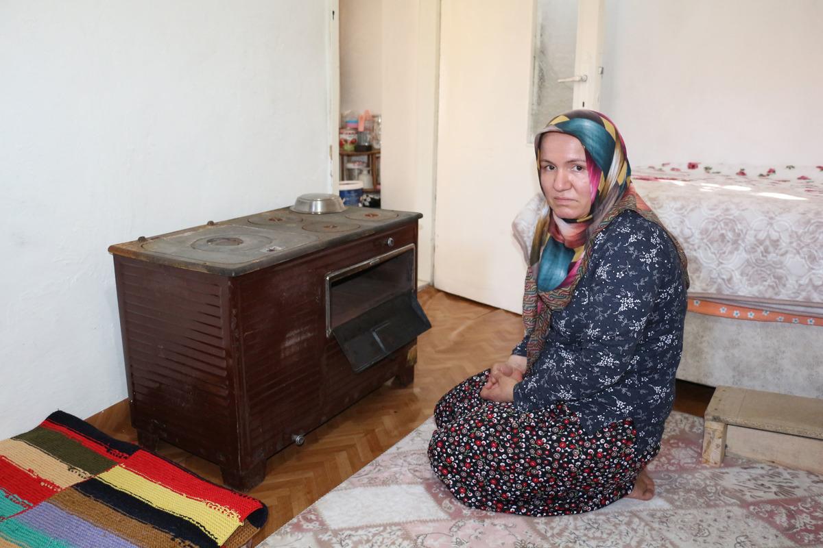 Sobaya sakladığı parayı unutunca 15 bin TL k&uuml;l oldu