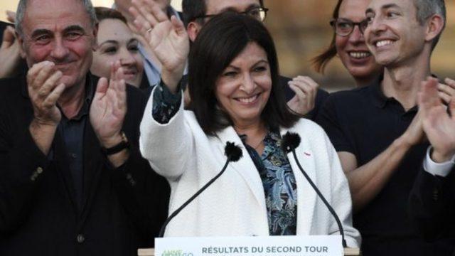 2014'den bu yana Paris belediye başkanlığını sürdüren Sosyalist politikacı Anne Hidalgo bu seçimi de açık arayla kazandı