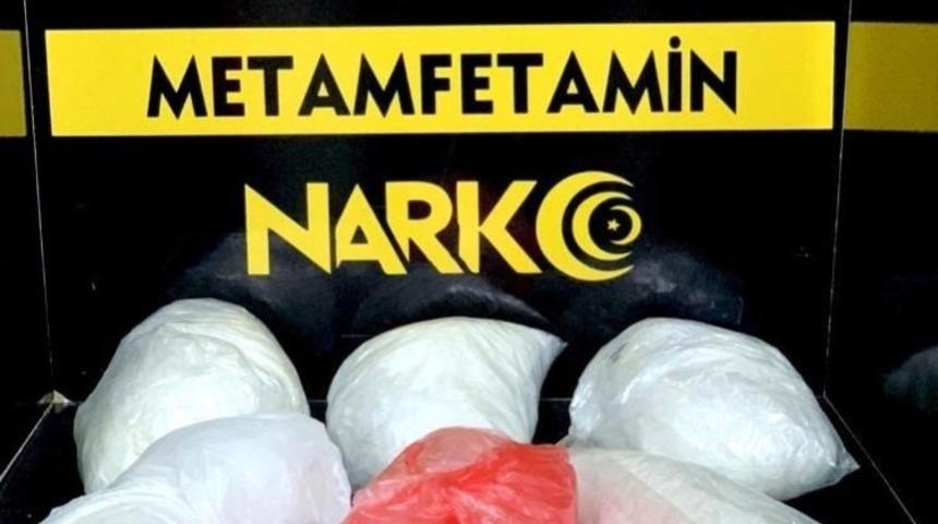 Bitlis&rsquo;te 3 kilo 34 gram metamfetamin ele ge&ccedil;irildi