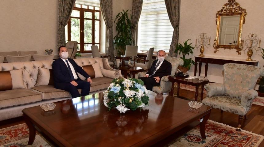 Başkan Dutlulu Vali Karadeniz’e Akhisar’ı anlattı