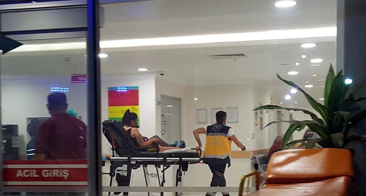 Kavga eden iki kadın birbirini bı&ccedil;akladı