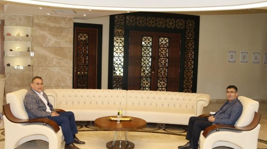 Milletvekili Menekşe&rsquo;den Rekt&ouml;r Aktekin&rsquo;e hayırlı olsun ziyareti